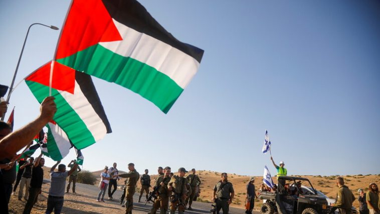 عدد الفلسطينيين في العالم حتى منتصف 2021 بلغ 13 8 مليون شخص الحدث